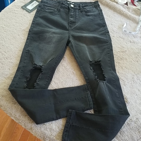 BNWT PRETTY LITTLE THINGS BLACK SQUARE RIP KNEE - Picture 4 of 9